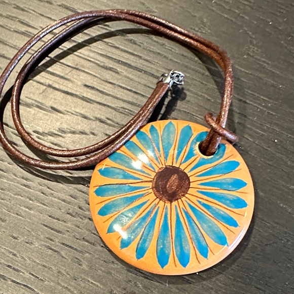 Henriot Quimper Jewelry - Vintage Henriot Quimper Hand‑Painted Pendant – Terracotta Blue Daisy – Signed
